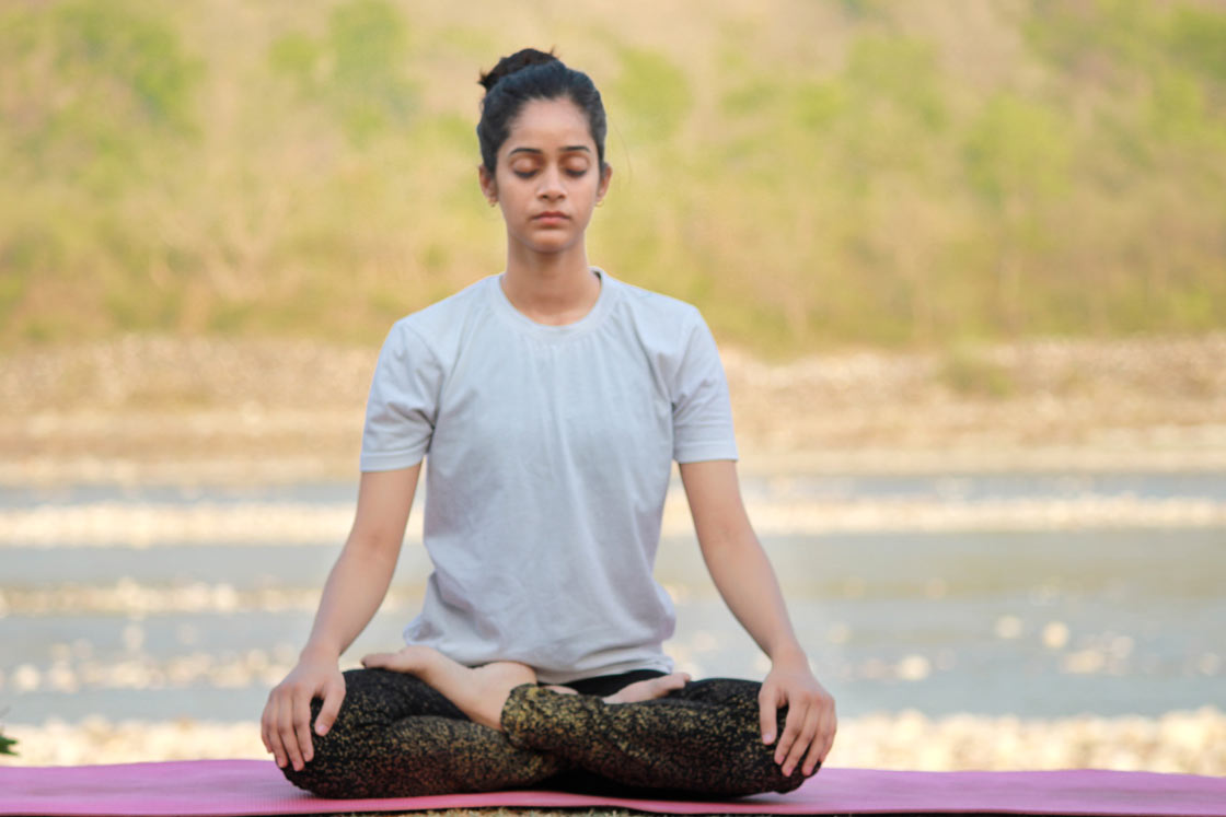 sitting in padmasana for surya bhedana