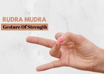 rudra mudra finger arrangement