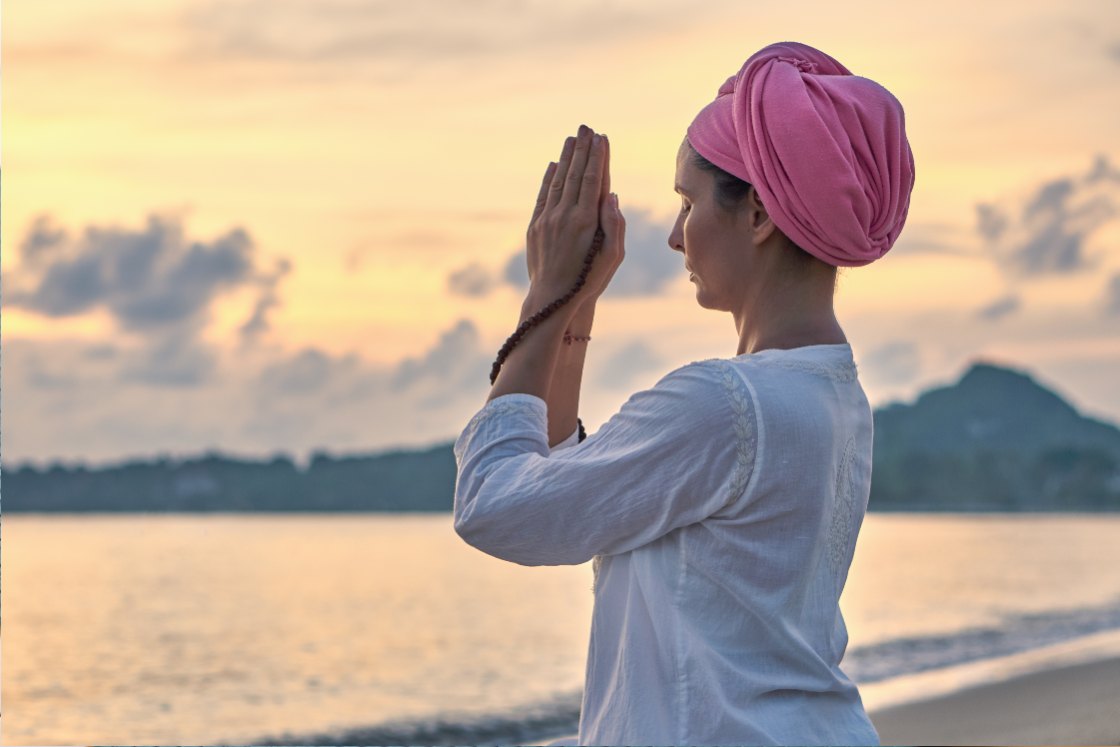 doing namaste in kundalini yoga 