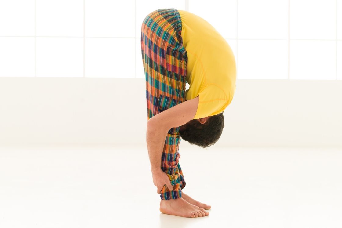 Uttanasana - padahastasana variation