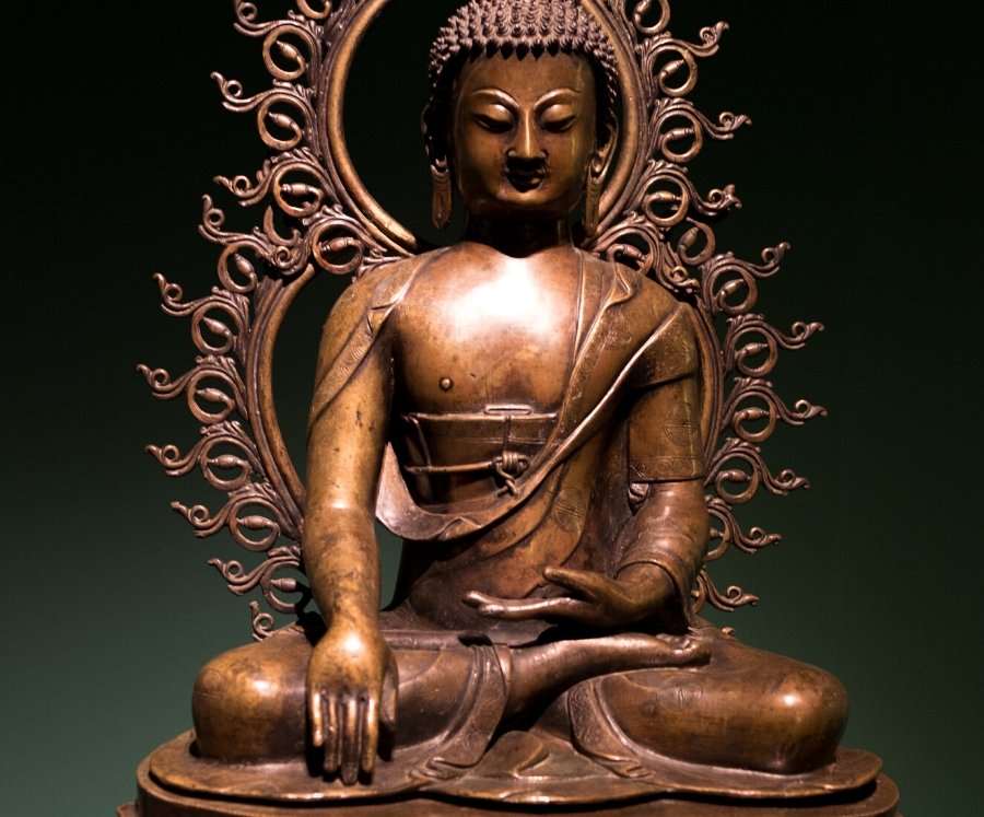 Dispel Fear of All Types by Bringing Home Buddha Statue in His Great Abhaya  mudra Form