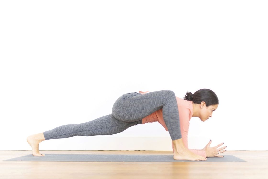 Yoga Basics: How To Do Lizard Pose Argentina Rosado Yoga, 41% OFF