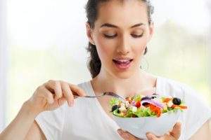 When and What to Eat Before and After Yoga Practice?