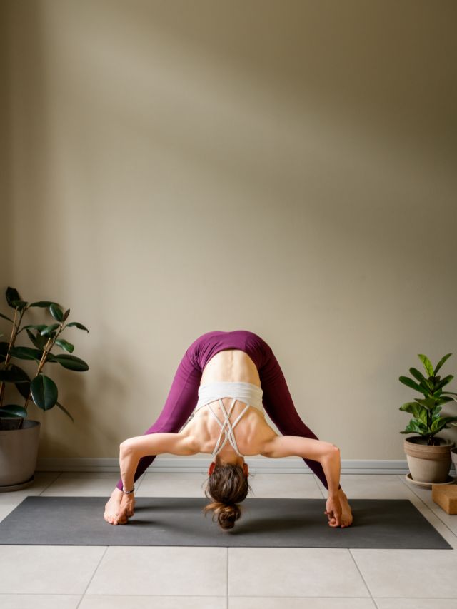 Yoga Anatomy 101: A Hip-Opening + Balancing Yoga Sequence