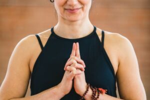 7 Powerful Yoga Mudras for Wellbeing and Emotional Healing