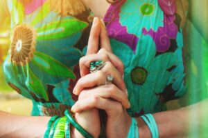 7 Powerful Yoga Mudras for Heart Chakra